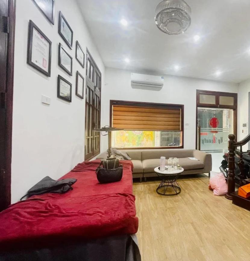 Bán nhà 36m 5 tầng Lô góc, ô tô chạy vòng quanh, kinh doanh Quận Hai Bà Trưng giá 6.3 tỷ