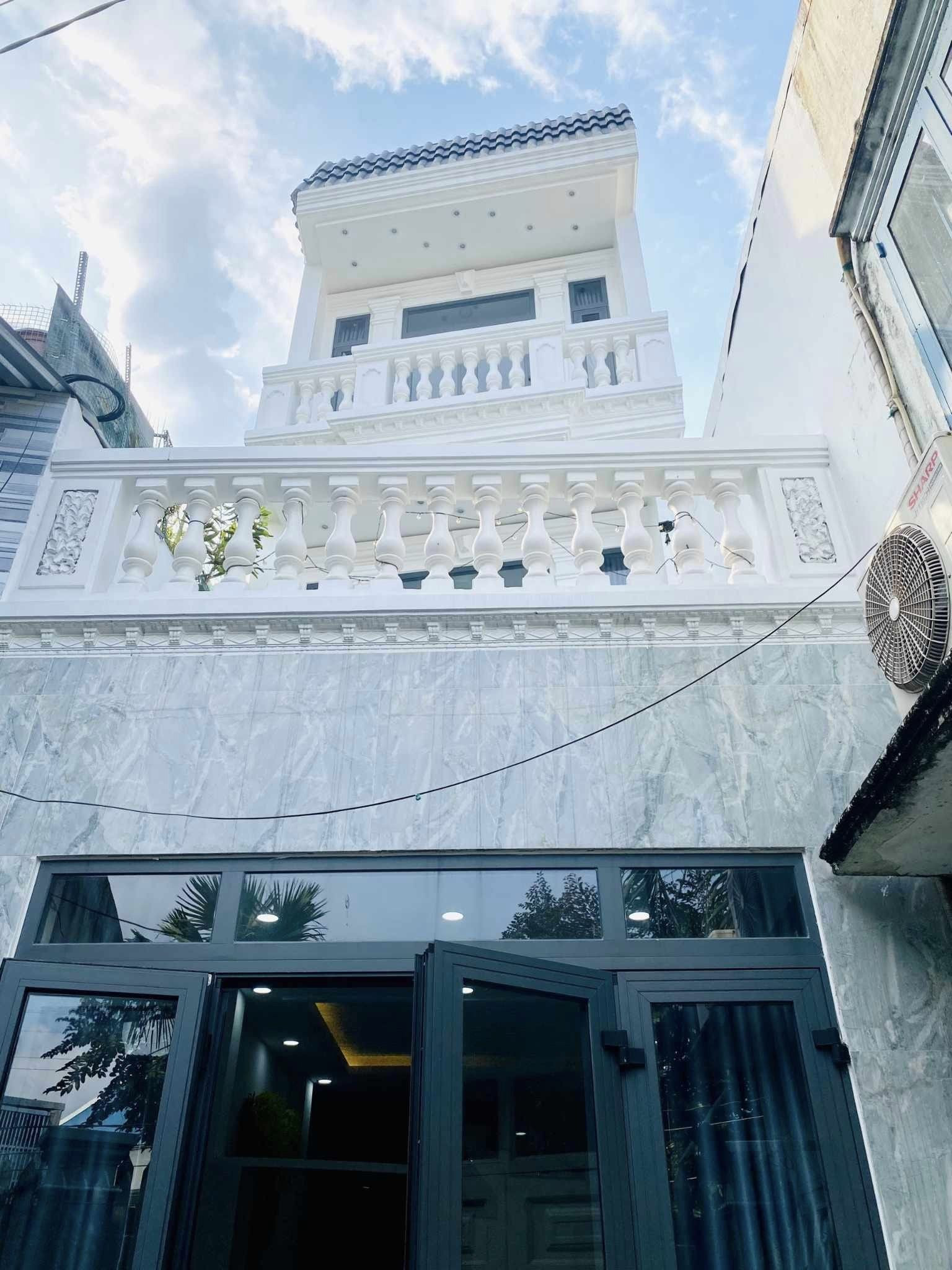 NHÀ MỚI 3 TẦNG FULL NỘI THẤT- ĐƯỜNG PHẠM VĂN CHIÊU - GÒ VẤP - GIÁ CHỈ 2.75 TỶ