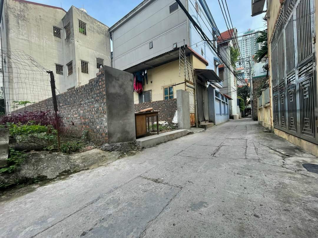 BÁN 56M ĐẤT PHỐ PHẠM VĂN ĐỒNG Ô TÔ TRÁNH 15M GIÁ CHỈ HƠN 3 TỶ