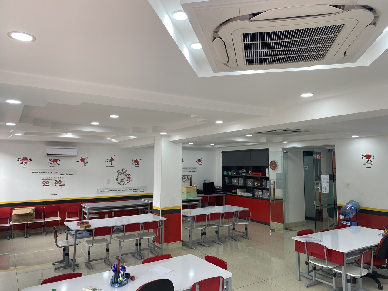 Chính chủ cần bán nhà mặt phố 5 tầng tại mặt tiền đường nguyễn An Ninh, phường Dĩ An, Dĩ An, Binh Dương- quảng cao miễn