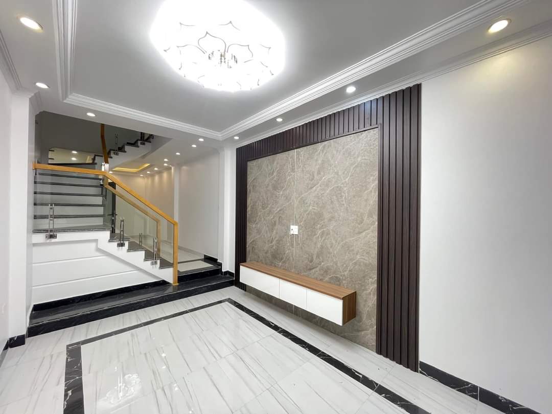 Bán nhà xây mới Hoàng Ngọc Phách - Quán Nam, 40m 4 tầng GIÁ 2.55 tỉ