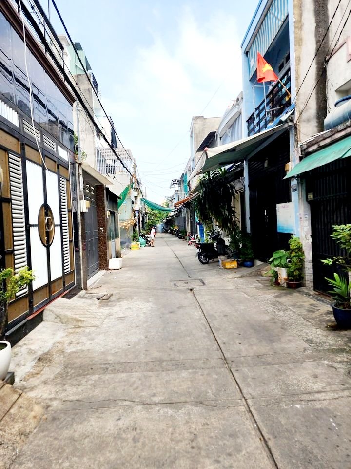 NHÀ CHÍNH CHỦ - ĐƯỜNG SỐ 3 - BHH - BÌNH TÂN – 33M2 – 2 TẦNG – GIÁ RẺ CHỈ 2.75 TỶ - ALO : 090. 314. 9262