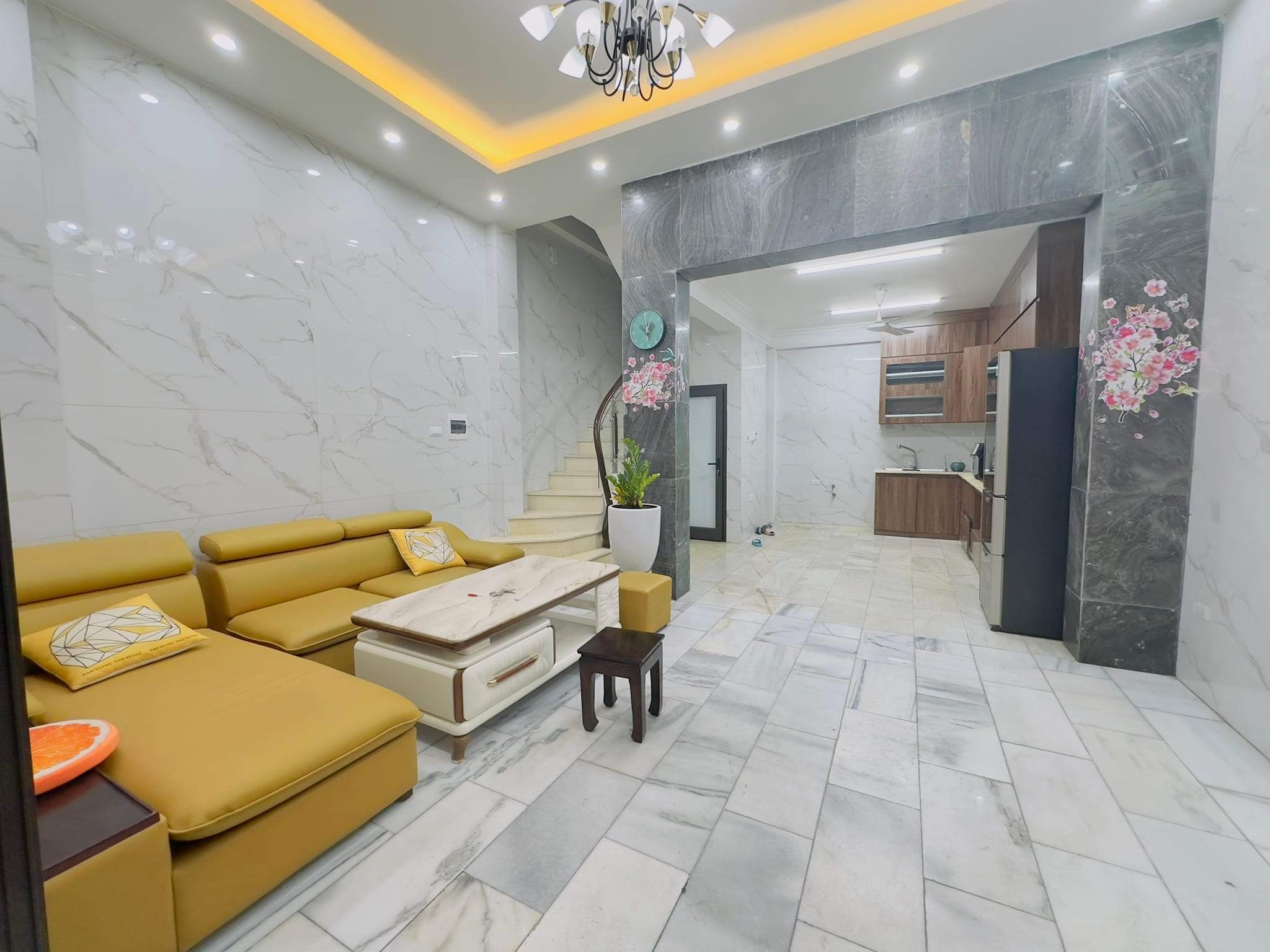 NHÂN HÒA - THANH XUÂN - NGÕ THÔNG - NHÀ ĐẸP 41M2 X 4TẦNG - 3 NGỦ - MT5M - HƠN 6 TỶ