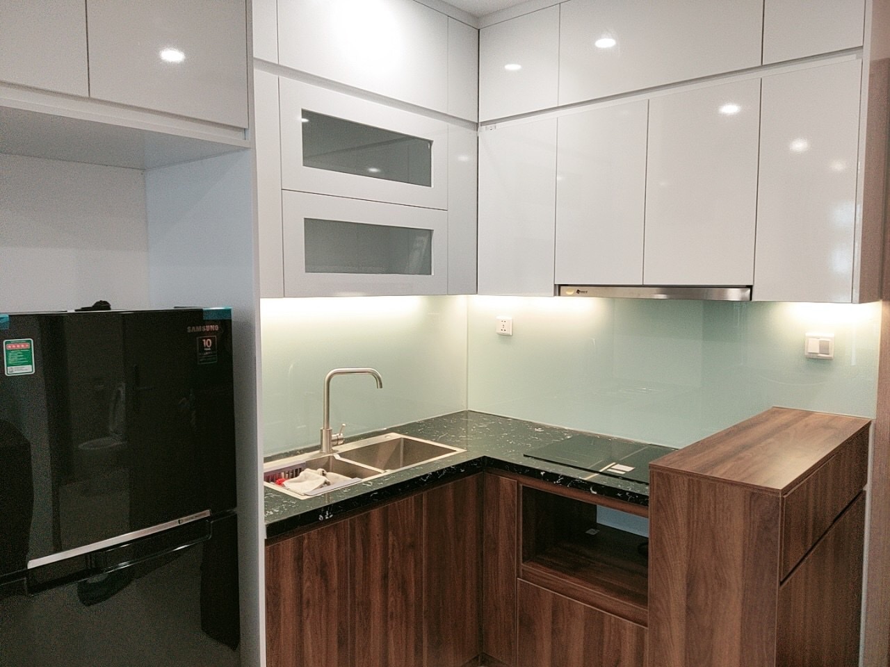 Chính chủ bán căn hộ 1N+, Full nội thất, giá tốt nhất thị trường, Vinhomes Ocean Park.