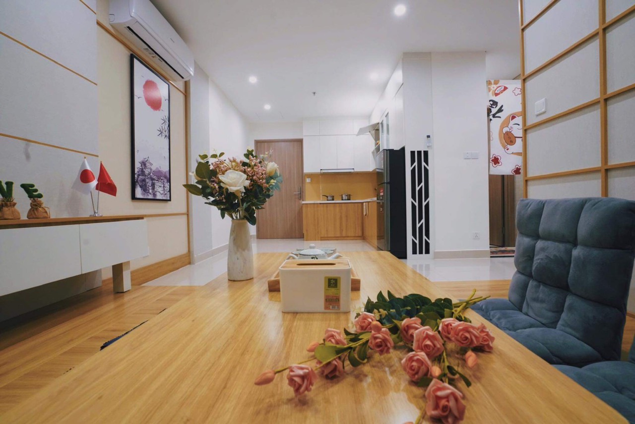 Chính chủ tôi cần bán căn hộ 2N1WC 55m2 Vinhomes Ocean Park, đã đầy đủ nội thất, đã có sổ, view thoáng đẹp, giá 1tỷ700tr