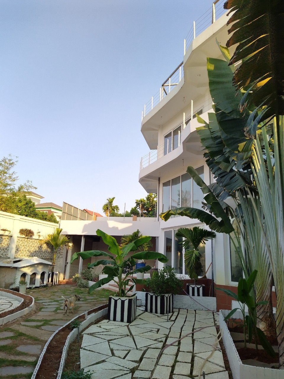 Bán biệt thự đường Vườn Lài,An Phú Đông Q12 đầy đủ nội thất,nhận nhà ở ngay