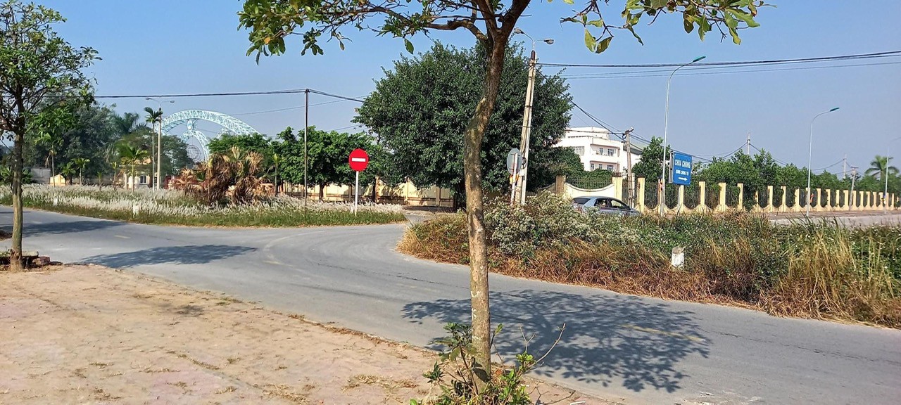 Chính Chủ Cần Bán Lô Đất Mặt Tiền Đường Đôi Vị Trí Đẹp Tại Hải Dương.