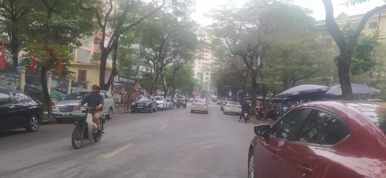 BÁN NHÀ TRẦN QUÝ KIÊN PHÂN LÔ VỈA HÈ OTO TRÁNH KINH DOANH SẦM UẤT DT60M2*5TẦNG. 16 TỶ