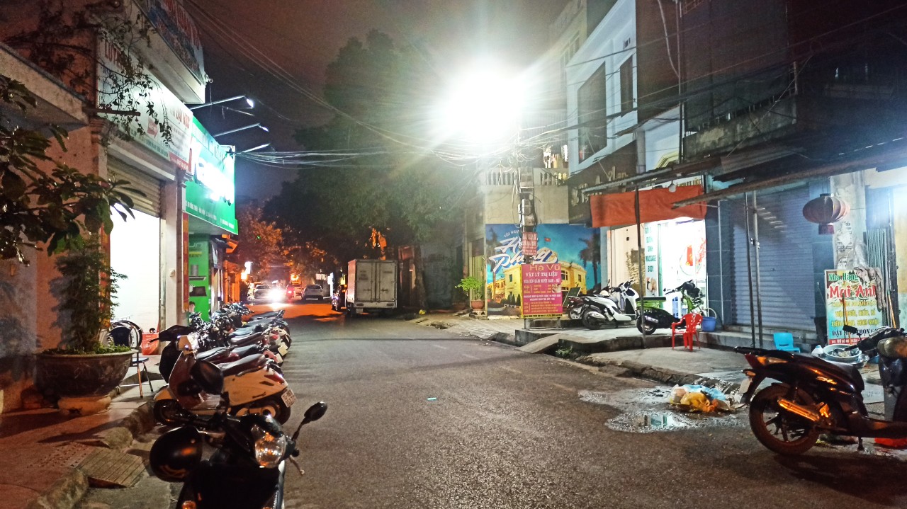 Bán nhà mặt đường Đồng Thiện gần AEON, diện tích 35m 2.5 tầng GIÁ 4 tỉ kinh doanh tốt