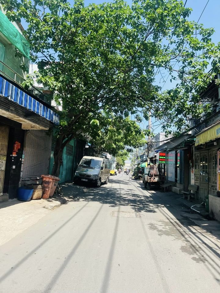 MÌNH BÁN CĂN NHÀ MỚI RẺ ĐẸP - GIÁ CHỈ 3.55 TỶ - 76M2 - MẶT TIỀN KINH DOANH ĐỈNH - NGAY CHỢ LÊ ĐÌNH CẨN - ĐƯỜNG NHỰA 8M XE TẢI THÔNG LUÔN - ALO: 090. 314. 9262