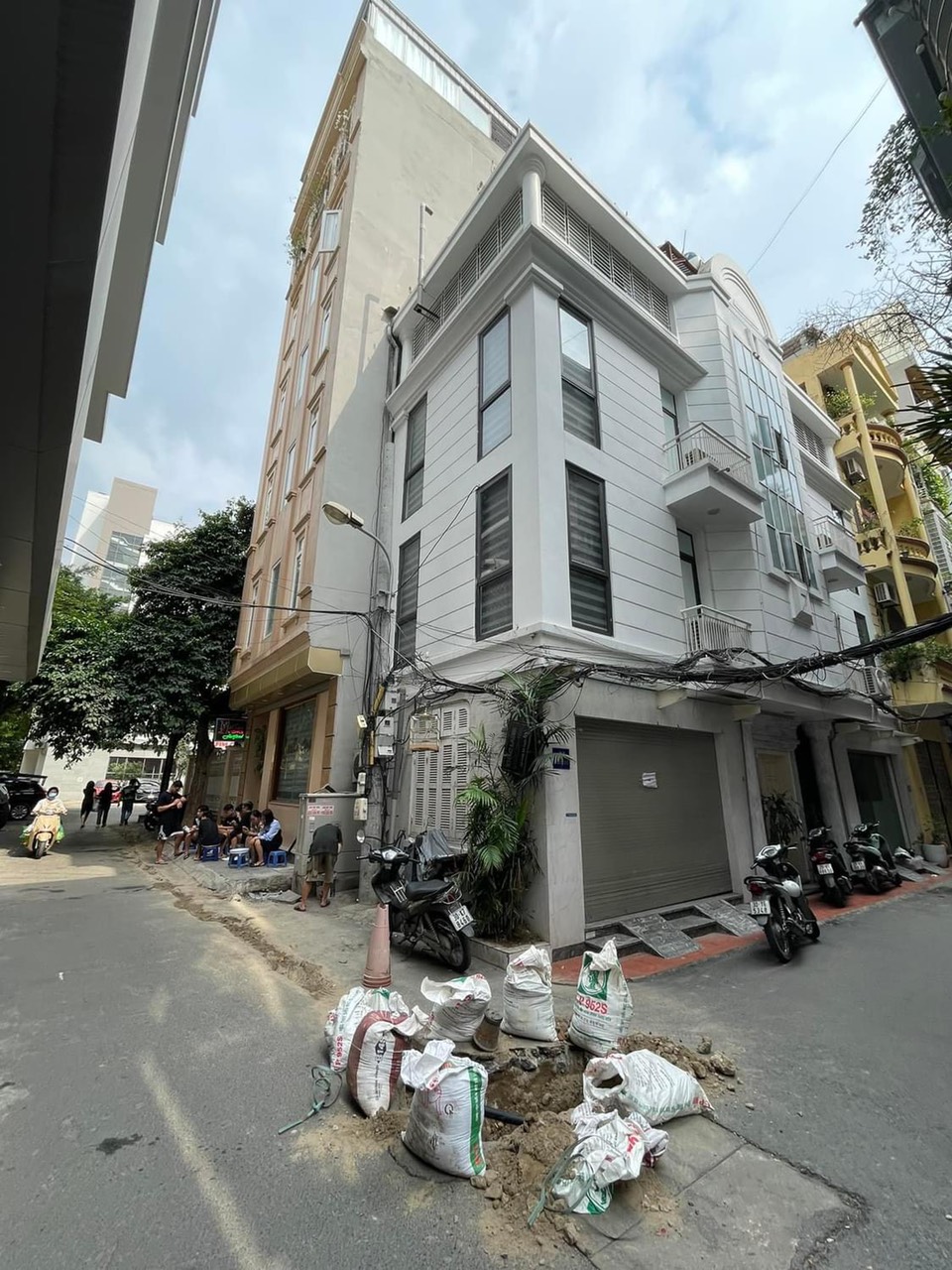 Liên Kề Ngã Tư Sở - Lô Góc 2 Mặt Tiền 17M 90M2 22 Tỷ - Ô TÔ Tránh Thông Văn Phòng