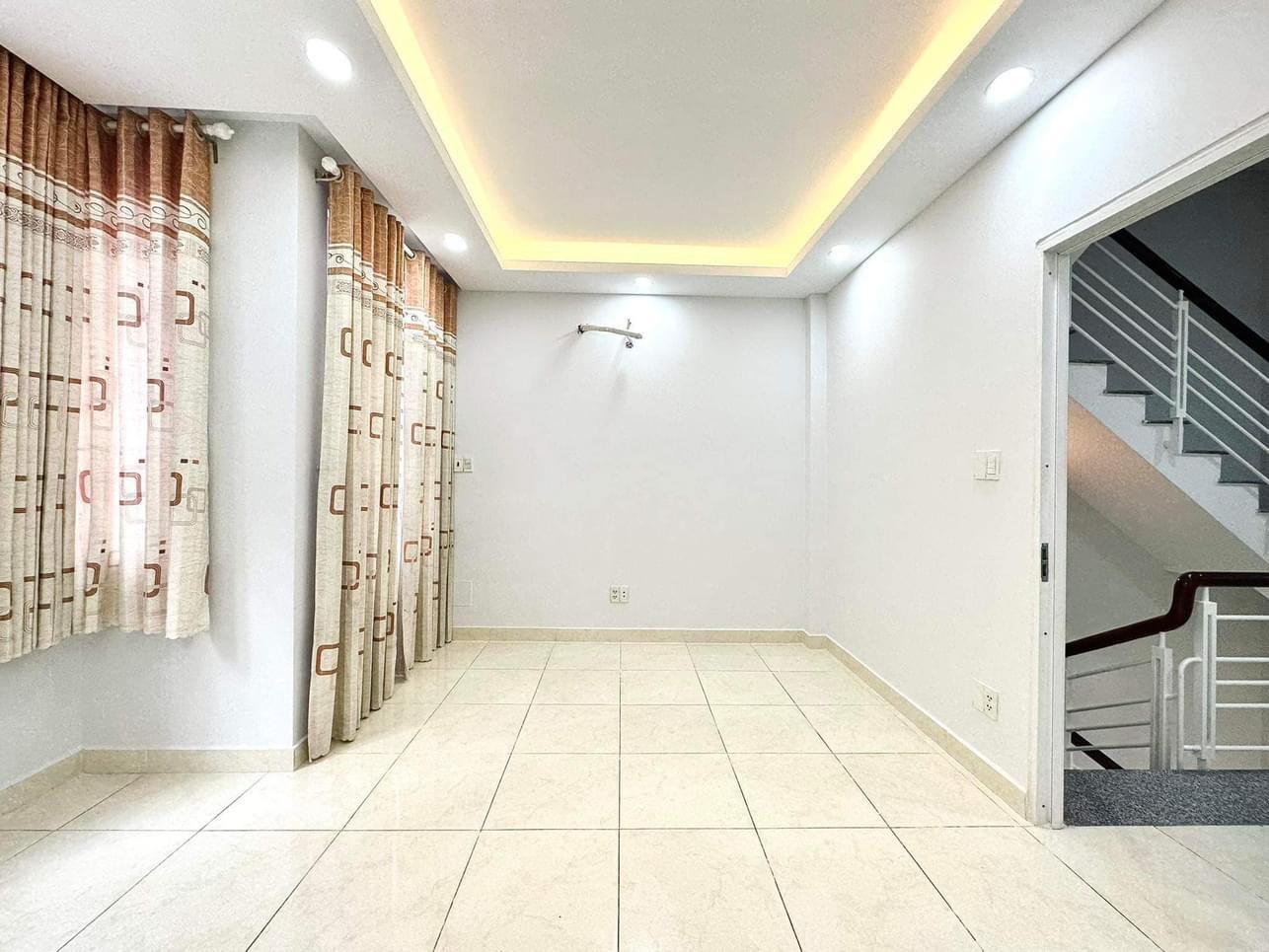 KHU VIP Q10 - HẺM Ô TÔ - SÁT MẶT TIỀN - SỔ NỞ HẬU - THÔNG SỐ VÀNG 4.5x11 CHỈ 9.35 TỶ