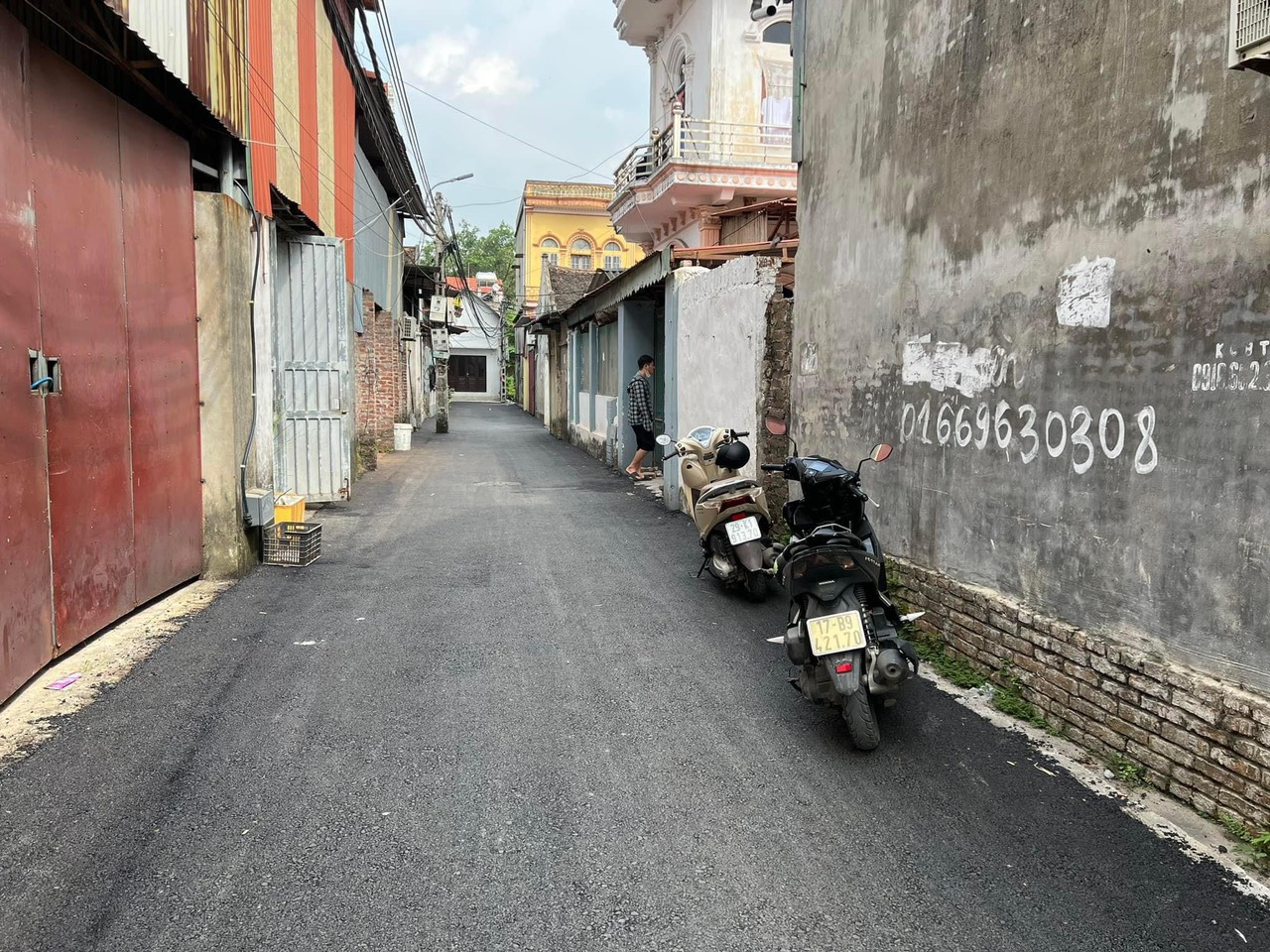 Chủ đang chết đuối sắp chìm dưới mặt nước *Cách công viên Nguyễn Văn Cừ 200 m + đất ở lâu dài Rẻ như đất ruộng 7trieu