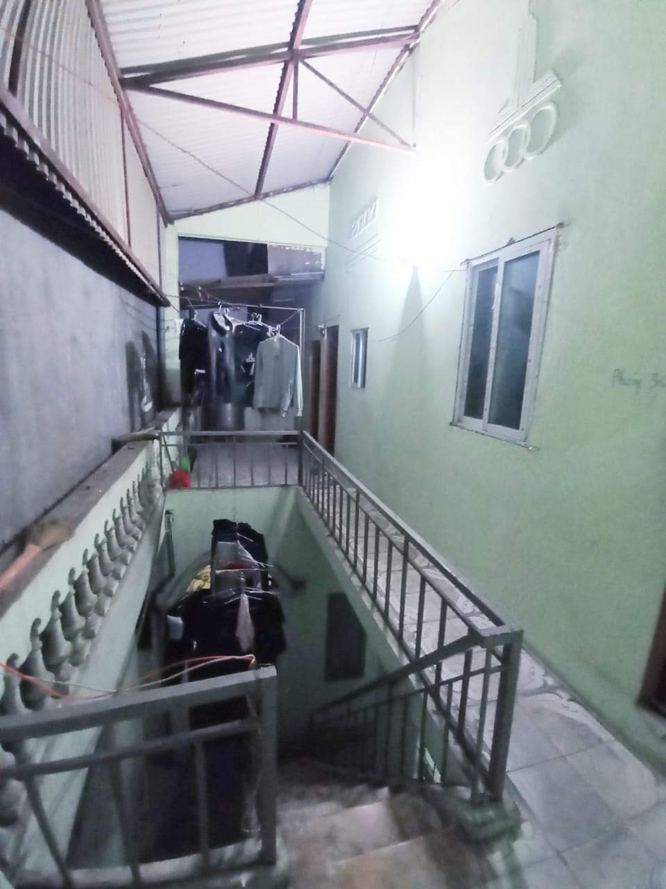 CẦU GIẤY - ĐỐNG ĐA - 134M2 - 3 TẦNG - NGÕ THÔNG - Ô TÔ VÀO ĐẤT - MT 5.4M VUÔNG VẮN NỞ HẬU - KINH DOANH SẦM UẤT