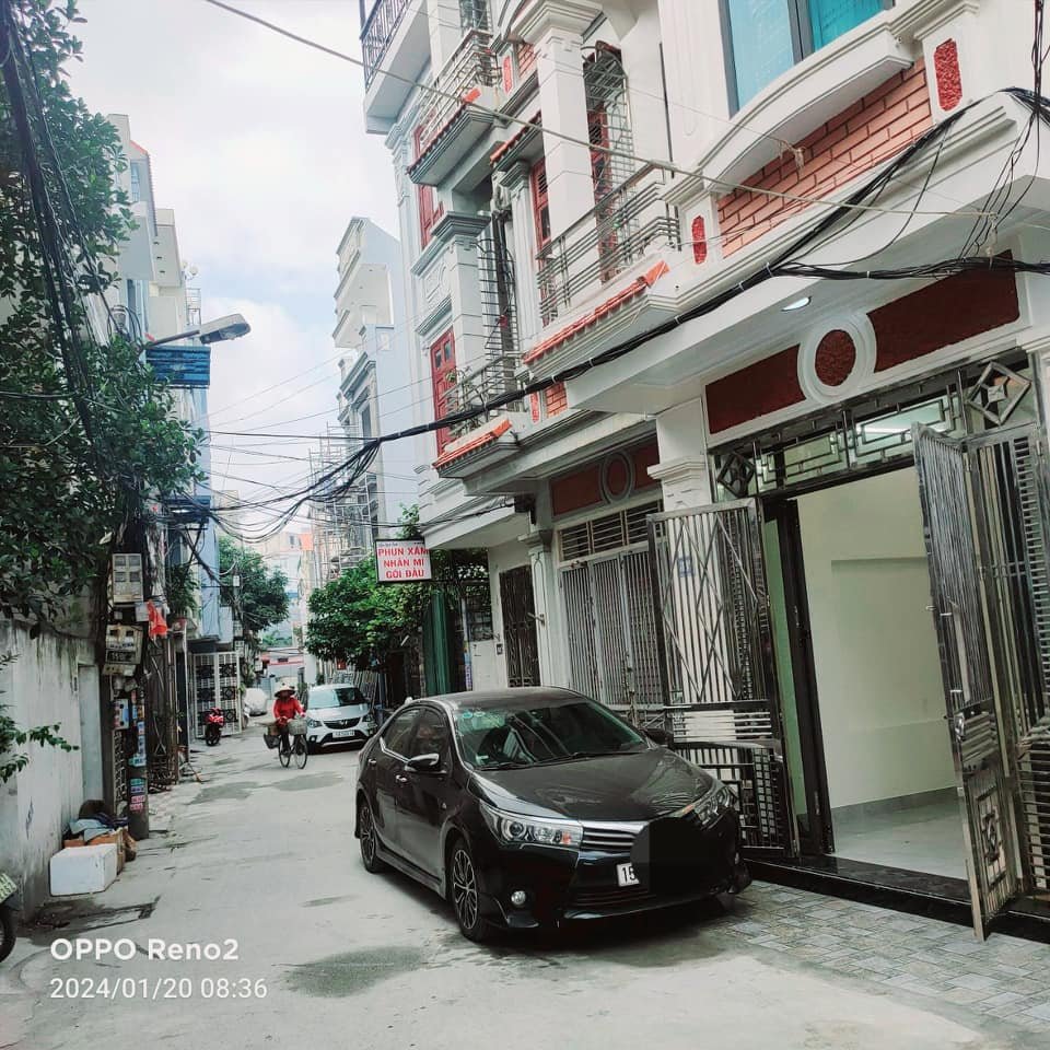 Bán nhà lô góc Trại Lẻ, diện tích 41m 3.5 tầng ngõ ô.tô GIÁ 2.97 tỉ gần AEON