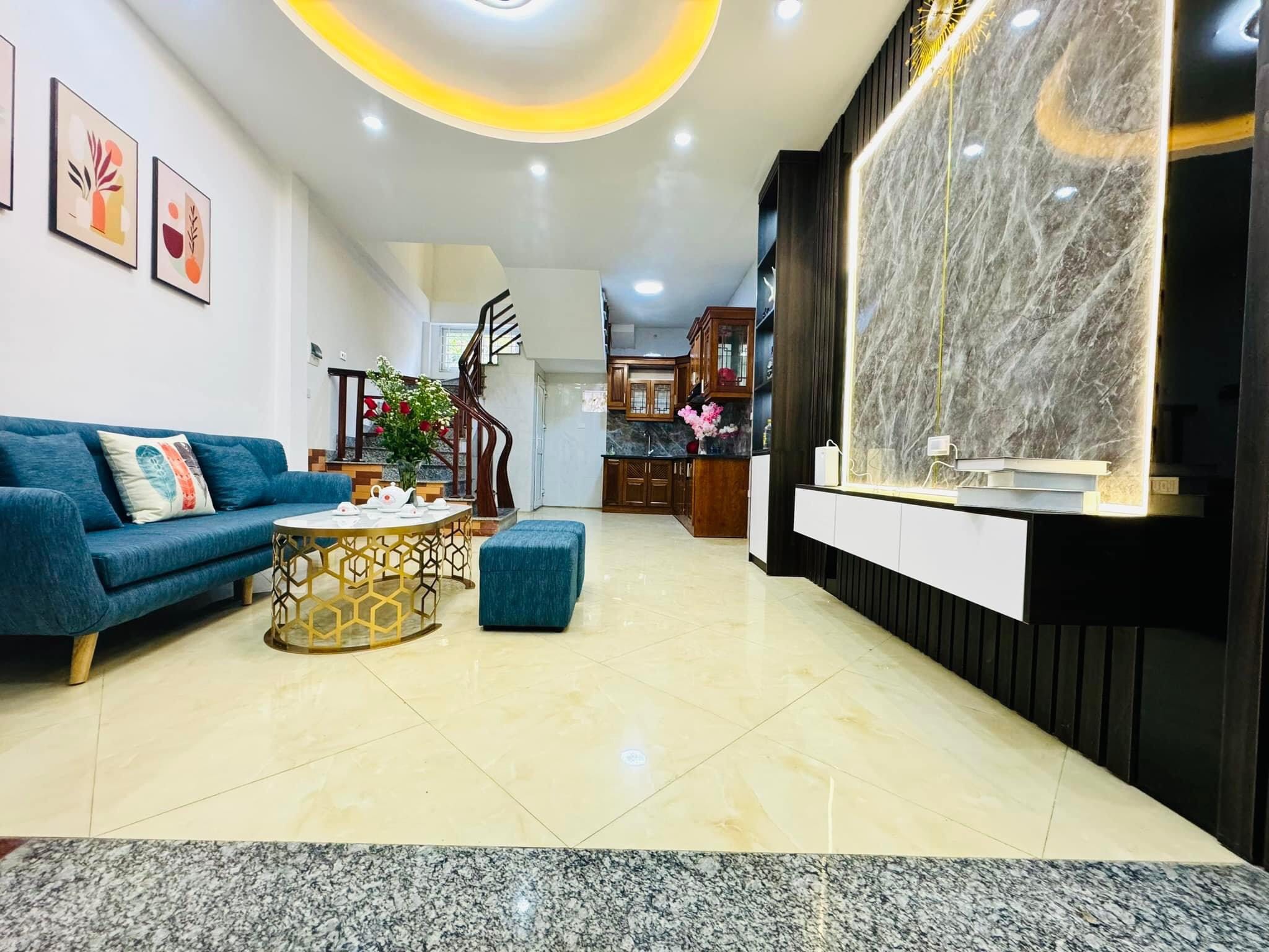 HIẾM 4 TẦNG PHỐ KHƯƠNG TRUNG, TX, 38M(TỪ T2:40M), MT 3,4M, NỞ HẬU, GẦN Ô TÔ, CHÀO 4,38 TỶ