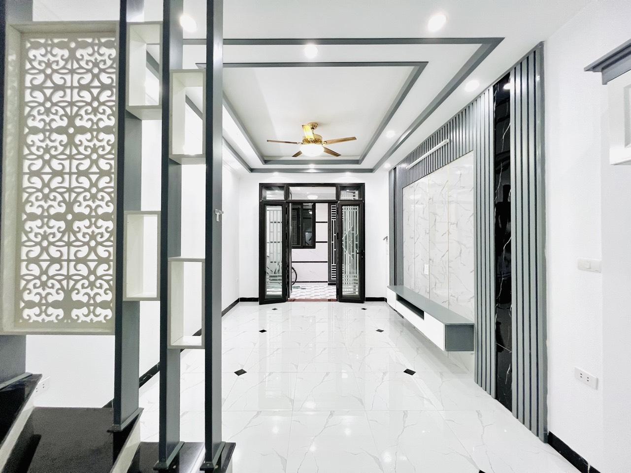 Bán nhà Tân Khai đang hoàn thiện cực đẹp về ở tết