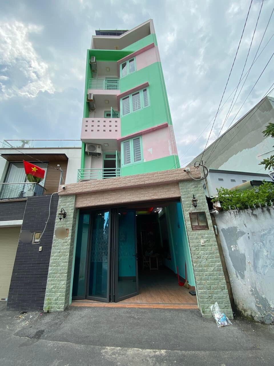 Giá 7 tỷ TL có Căn Nhà 4 Lầu, P. Linh Chiểu, ngay Vincom Tp Thủ Đức