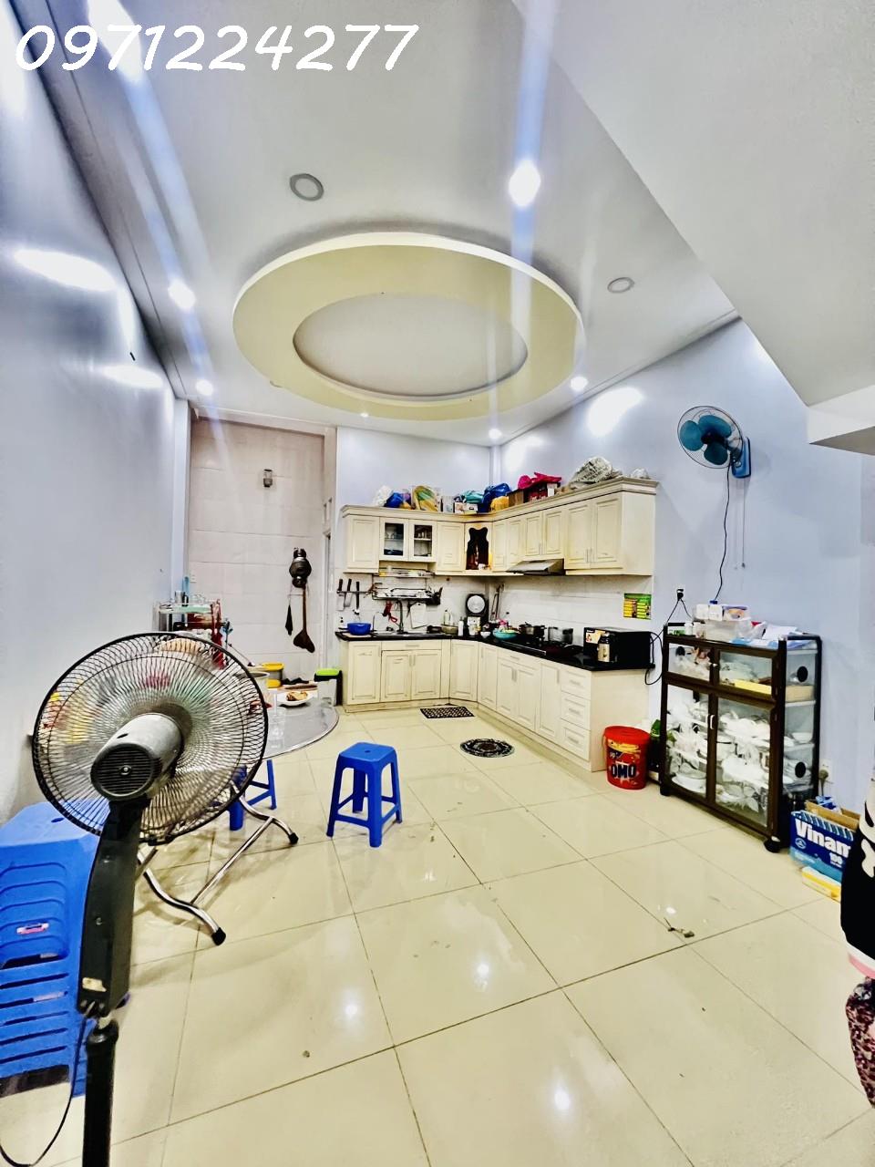 CẦN BÁN NHÀ HIỆP BÌNH PHƯOC 92M2 4 TẦNG BTCT 4PN 5WC, HOÀN CÔNG CHUẨN CHỈNH - XE HƠI NGỦ TRONG NHÀ [, GIÁ CHỈ 6.5 TỶ ]