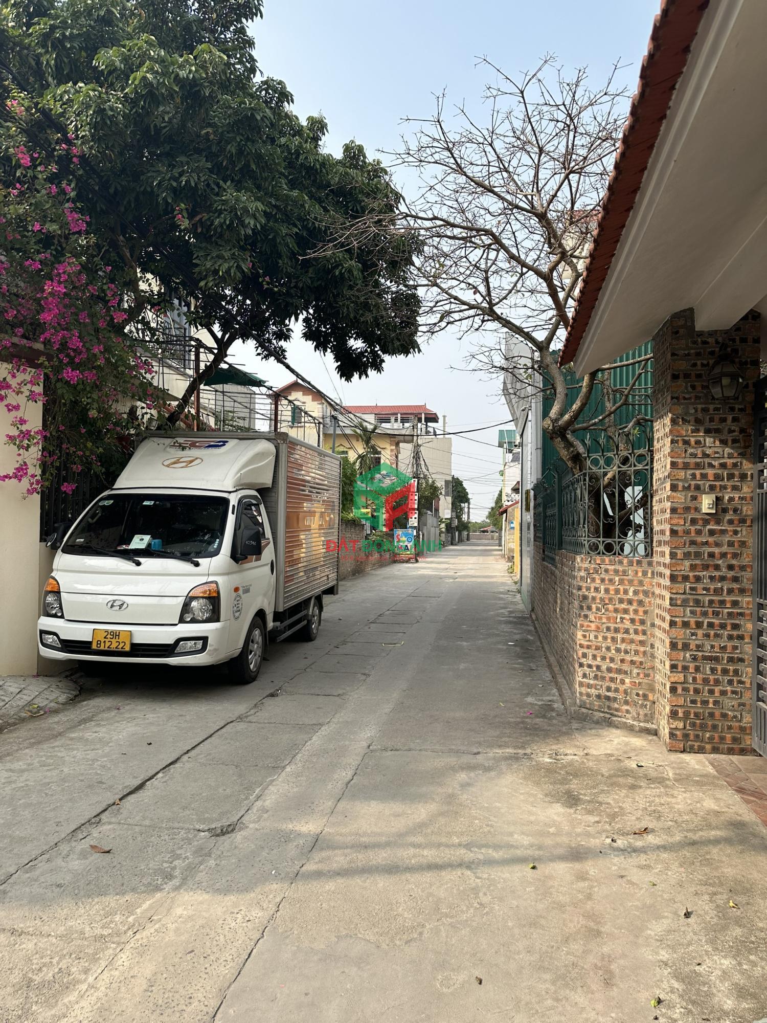 Bán đất Nam Hồng Đông Anh - chia 4 lô siêu đẹp - ô tô tránh