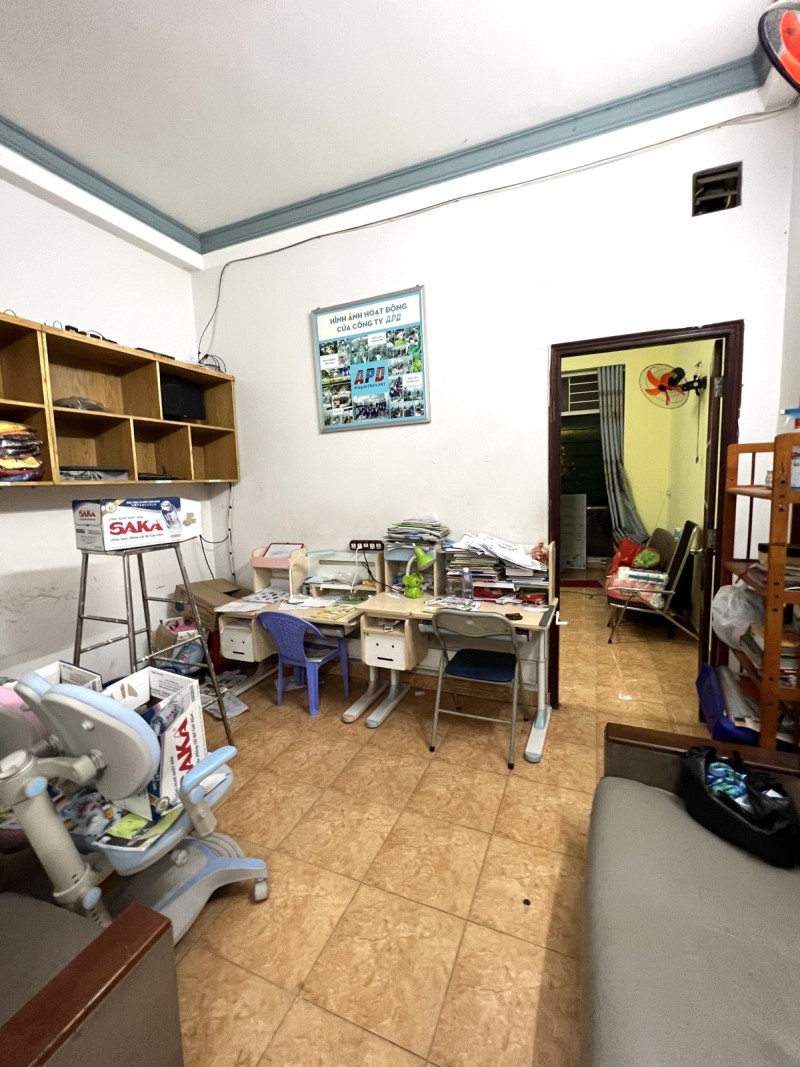 Bán nhà sát hẻm xe tải Lý Thường Kiệt, Tân Bình, 49m2, 4PN, nở hâu, chỉ 4 tỷ nhỉnh