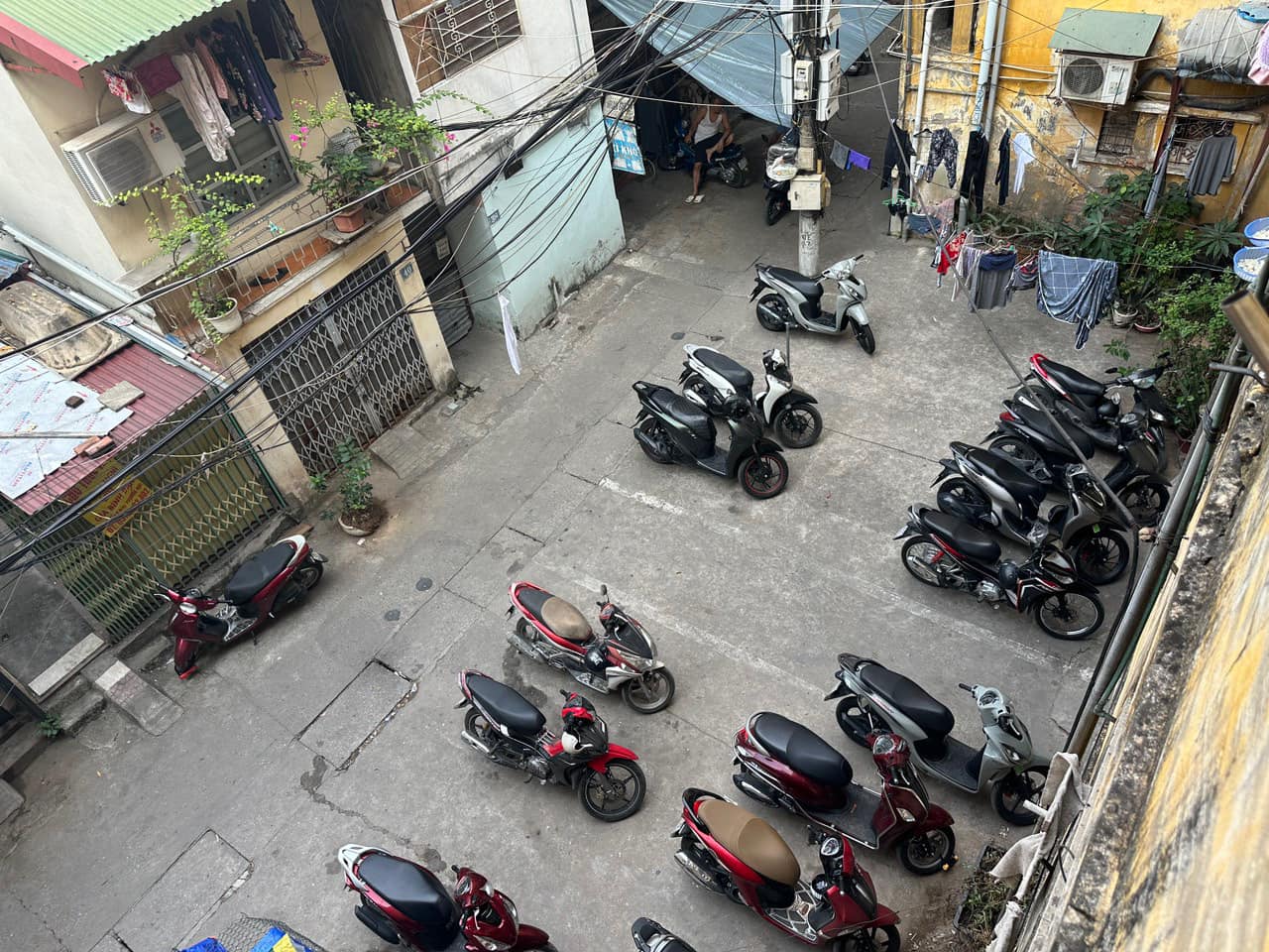 ⚜️ CHỈ 1.96 TỶ - TẬP THỂ E5 PHƯƠNG MAI, ĐỐNG ĐA 60M2, NHÀ RỘNG ĐẸP SĐCC ⚜️