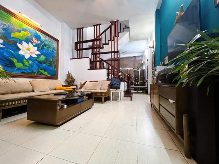 BÁN NHÀ 5 TẦNG PHỐ KHÂM THIÊN 55M – MT 4M – 5 TỶ.