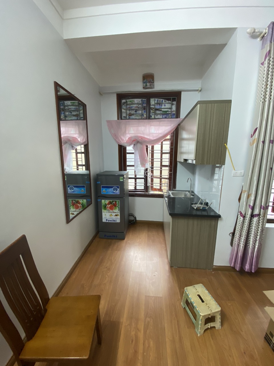 Cho thuê Căn Apartment giá rẻ tại Số 98 Ngõ 116 Phan Kế Bính, Cống Vị, Ba Đình. Chỉ 4.5tr