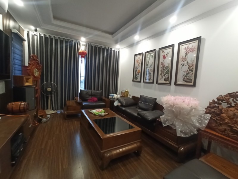 NHÀ ĐẸP VŨ XUÂN THIỀU, GẦN HỒ, TRUNG TÂM PHƯỜNG SÀI ĐỒNG, NGÕ THÔNG. TIỆN TÍCH