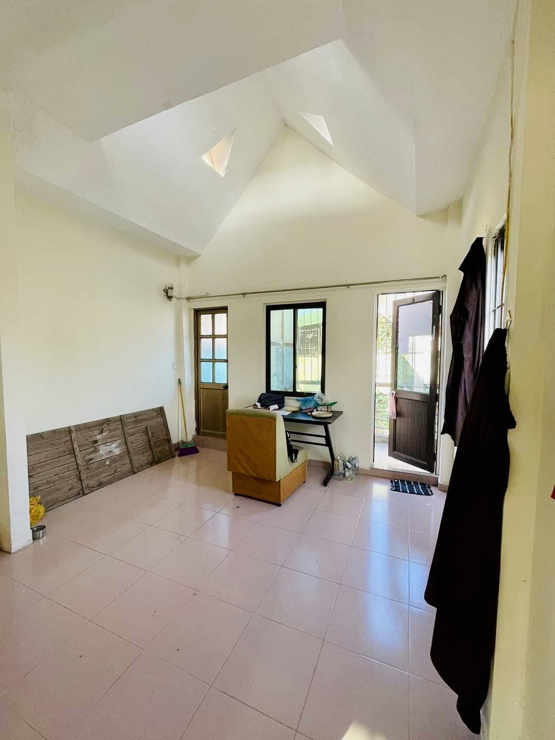 BÁN NHÀ TRẦN ĐẠI NGHĨA - TRƯƠNG ĐỊNH HAI BÀ TRƯNG - 35M 4T MT 3.8M - NHỈNH 3 TỶ - SĐCC - NGÕ THÔNG - GẦN BÁCH KINH XÂY