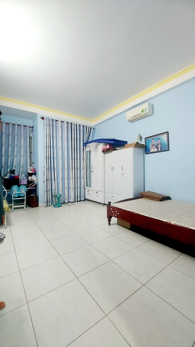 Bán nhà gần Lê Thị Bạch Cát Tân Bình, 62m2, 4PN, siêu ngon bổ rẻ, chỉ 4 tỷ X