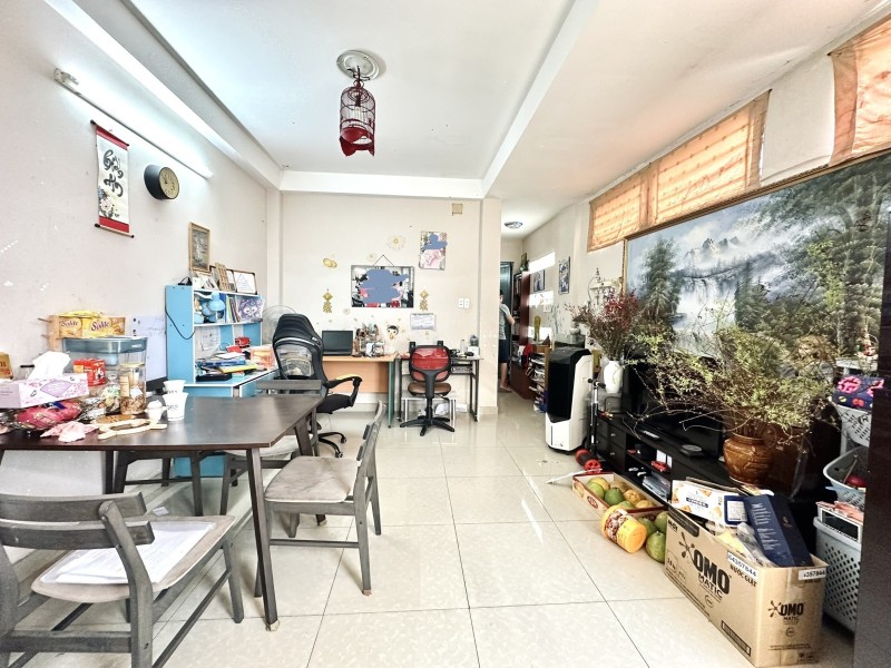 Bán Nhà Hiếm Tô Hiến Thành,P15, Q10, 65m2 ( 4m x 17m ) 4 Tầng BTCT,11 Phòng Cho Thuê, Chỉ 8 Tỷ