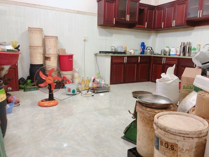 Bán nhà Lý Thương Kiệt, Tân Bình, 3 tầng, 50m2, nở hậu, sát hẻm xe tải, chỉ 4 tỷ X