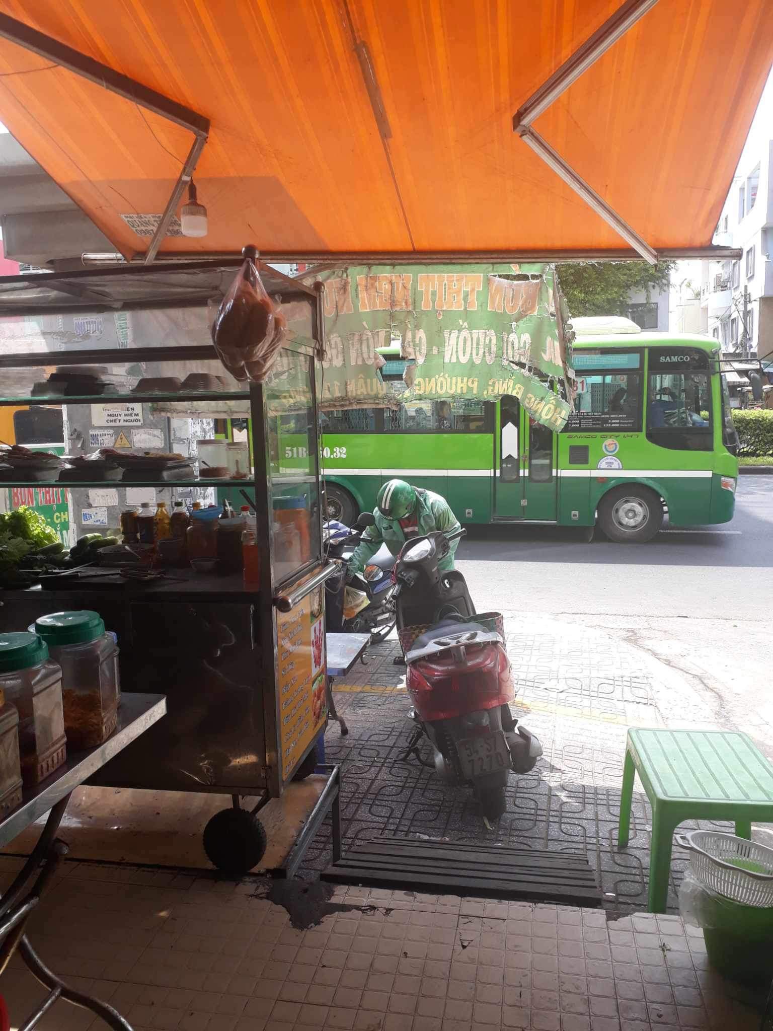 CHÍNH CHỦ CẦN SANG NHƯỢNG LẠI QUÁN ĂN GIÁ HẠT DẺ 40tr