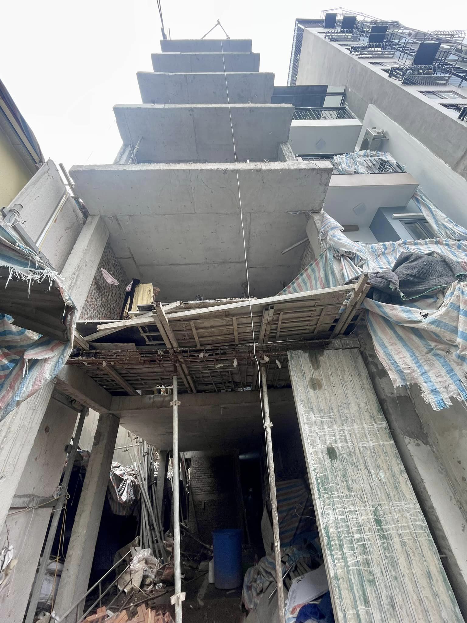 TÒA CCMN, CHDV LƯƠNG THẾ VINH, 85M2 7T THANG MÁY MT 4.5M, 22P, CHỈ 19.5 TỶ