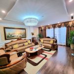 BÁN NHÀ VỊ TRÍ ĐẸP, SÁT PHỐ, NGÕ THÔNG, VỈA HÈ, Ô TÔ TRÁNH, KINH DOANH ĐỈNH PHỐ TRUNG KÍNH.