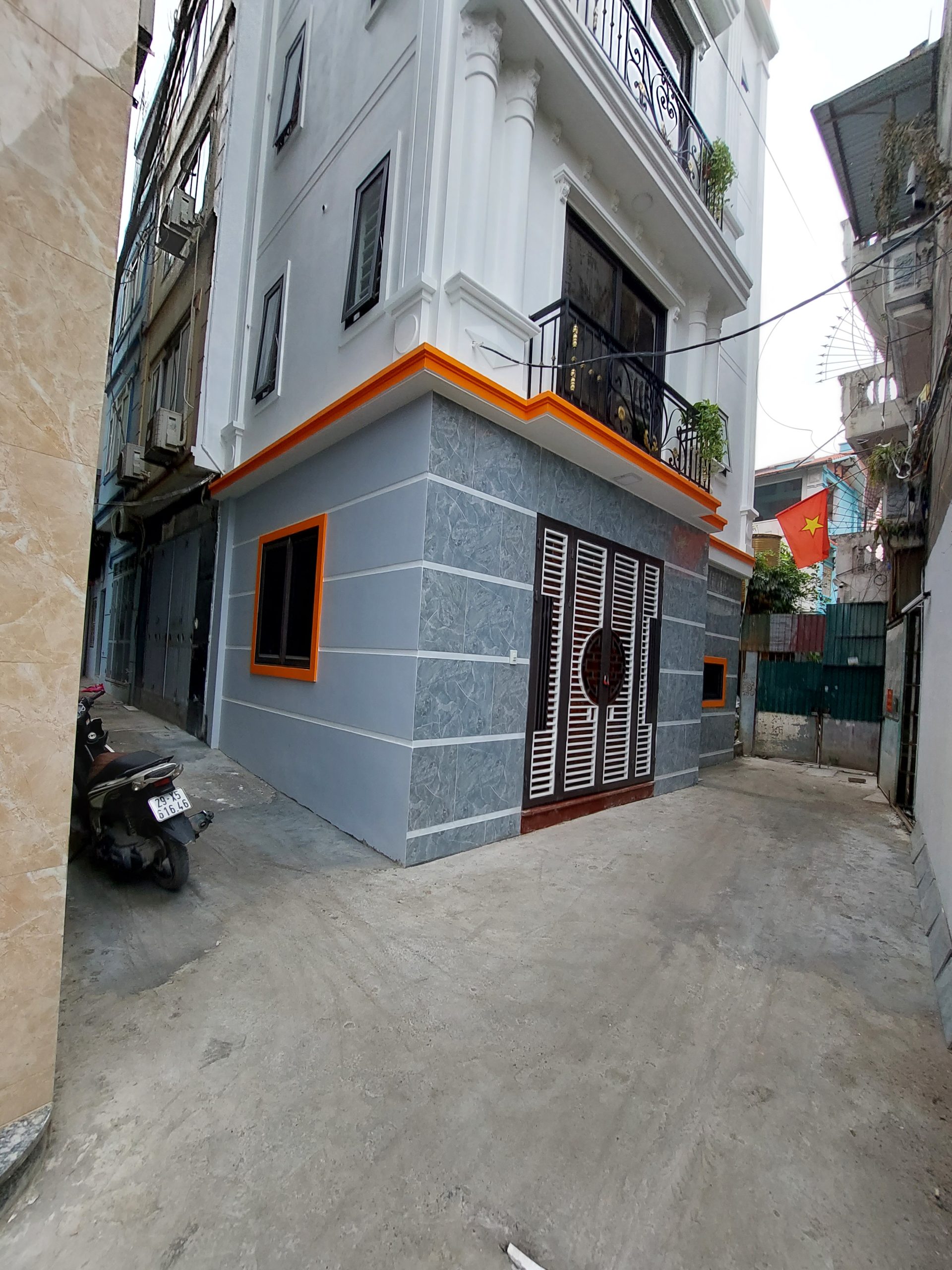 Bán gấp nhà mới Trịnh Văn Bô, ô tô, giá 3.95 tỷ