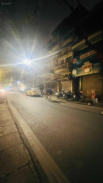 Chính chủ cho thuê nhà mặt phố Lãn Ông - quận Hoàn Kiếm.