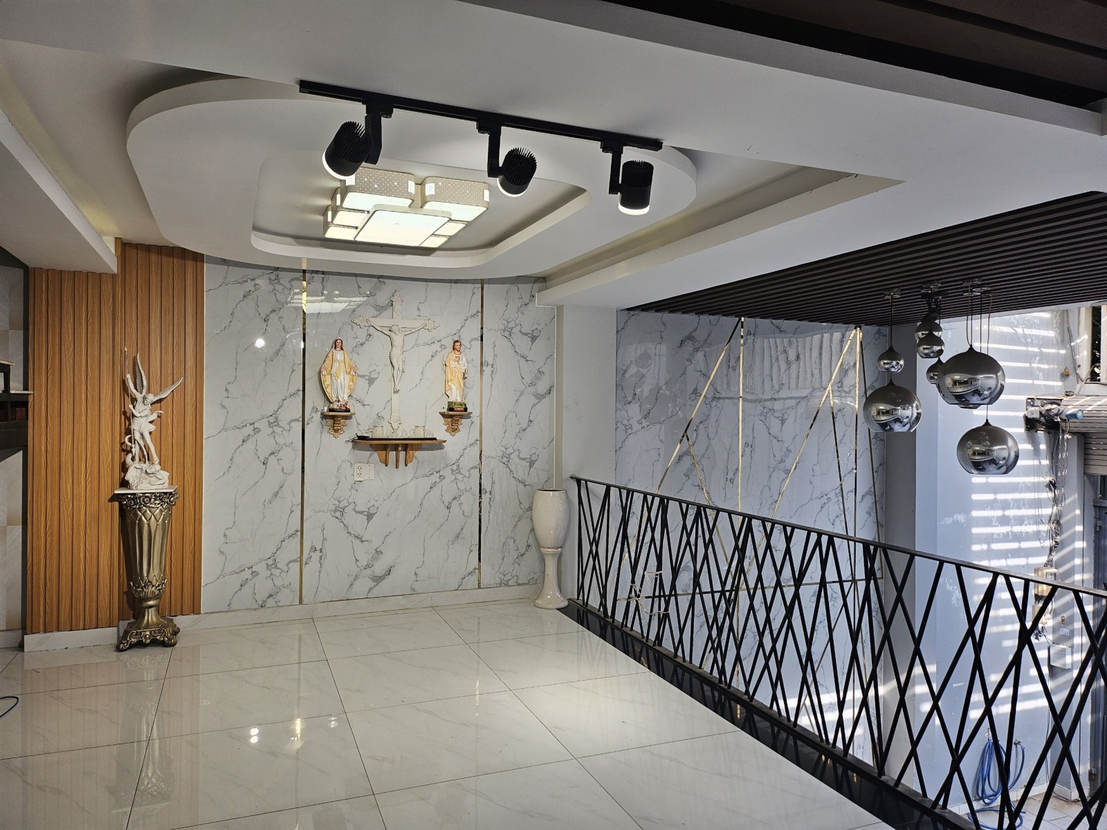 Bán Biệt Thự Phong Phú Bình Chánh DT 136m2 (7x19.5m) Giá 14 tỷ.