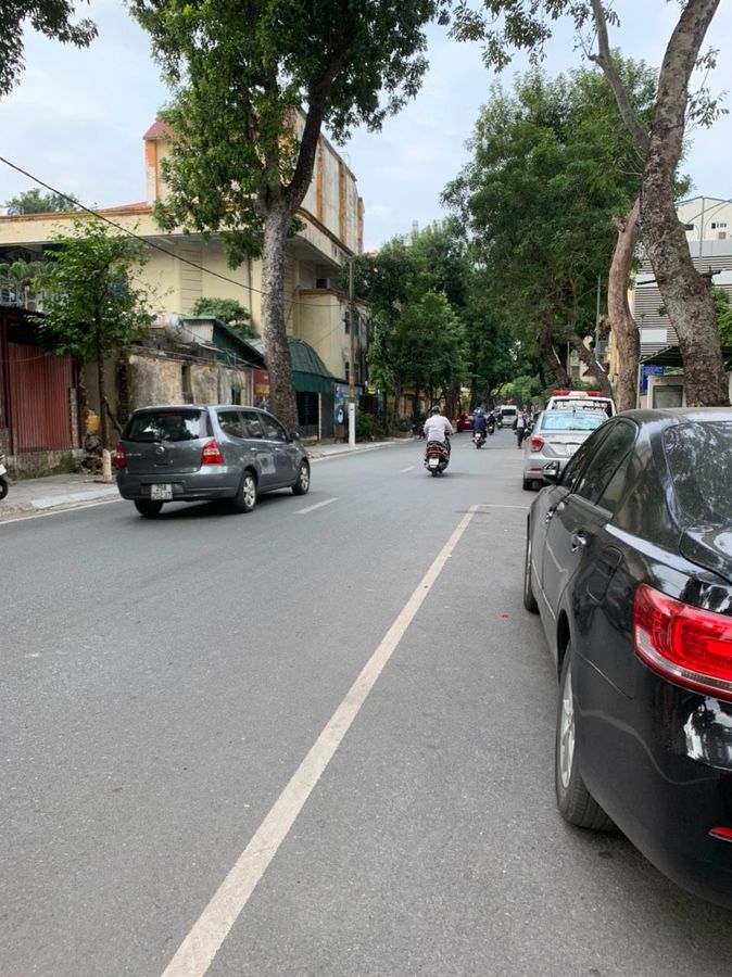 Bán nhà mặt phố Trần Thánh Tông HBT 67m2 x 4T - MT 7m- 20 tỷ