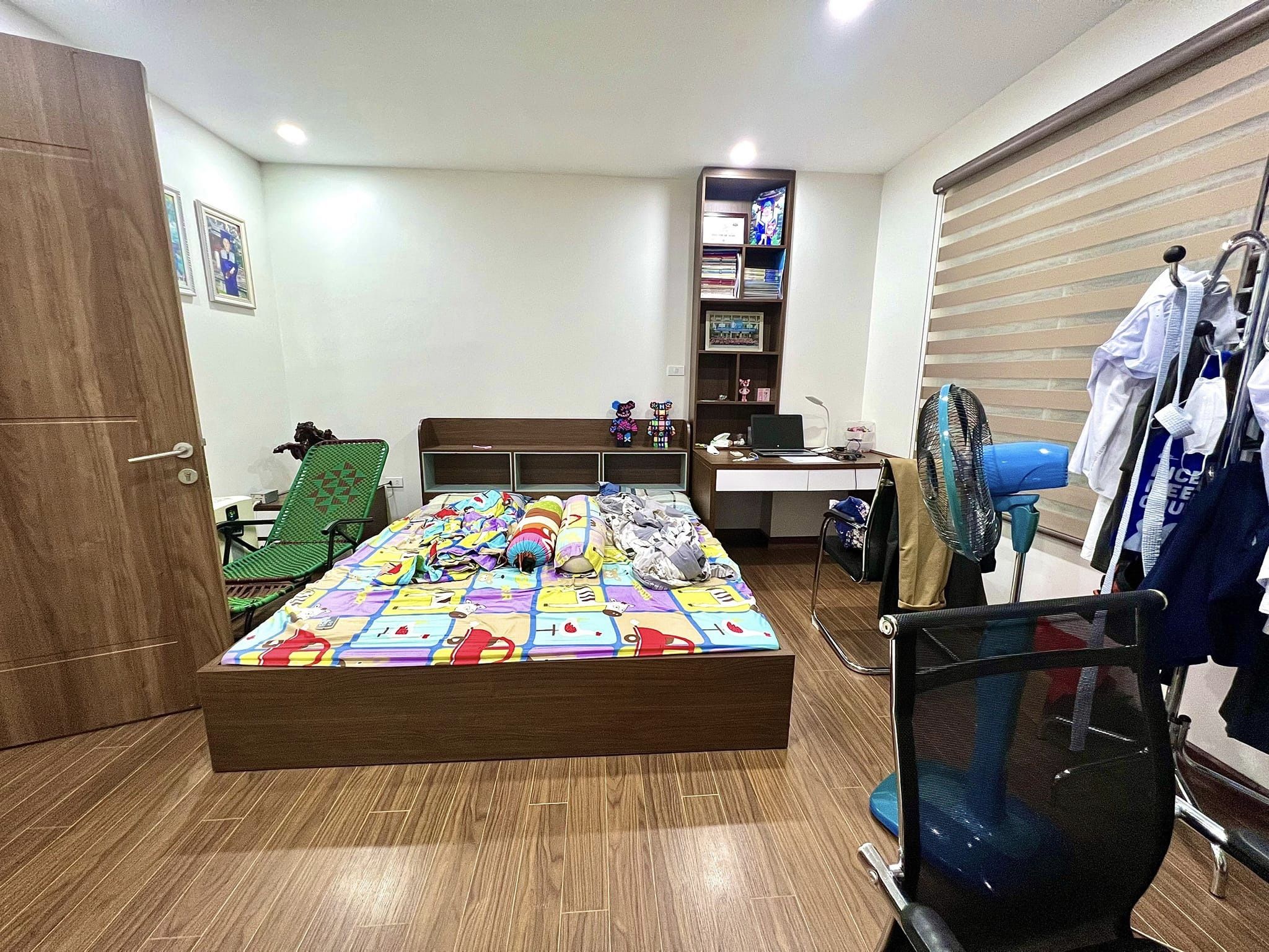 Bán nhà phố Quan Nhân, ngõ rộng dân trí cao, nhà đẹp dân xây, 60m, 4PN, 6 tỷ 8