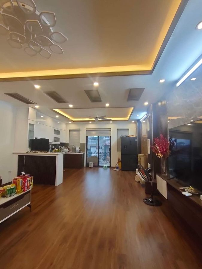 BÁN NHÀ VÕNG THỊ -view HỒ TÂY –gần otô 62 m 5tầng 7.8 tỷ