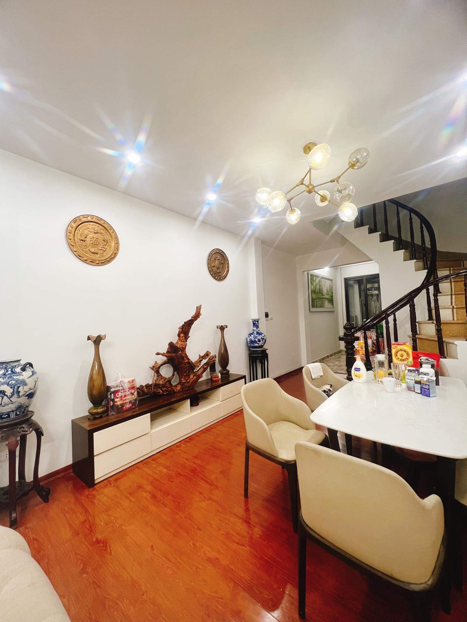 BÁN NHÀ XUÂN LA- gần Ô TÔ-nhà đẹp ở ngay 59M 5 TẦNG 6,4TỶ