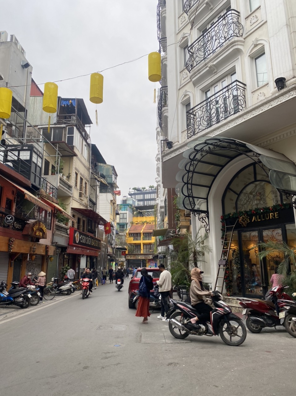 Bán Nhà Phố Mã Mây 80M2 5 Tầng MT 5.5M 66 Tỷ - Dòng Tiền KD KS Cao