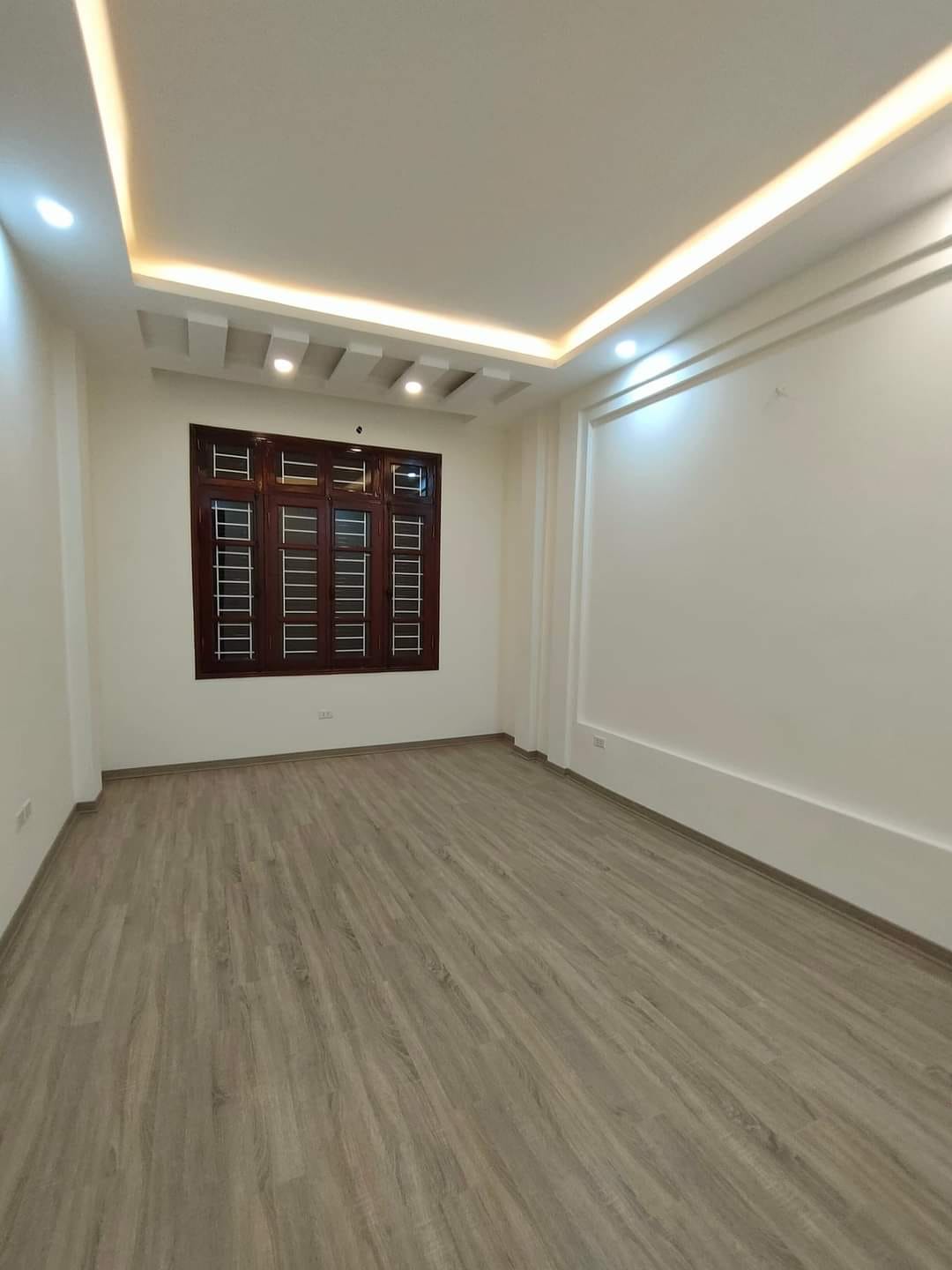 Bán Nhà Phố Hồ Tùng Mậu Quận Cầu Giấy. 184m Mặt Tiền 15m Nhỉnh 17 Tỷ. Cam Kết Ảnh Thật Mô Tả Chính Xác. Chủ Nhà Thiện