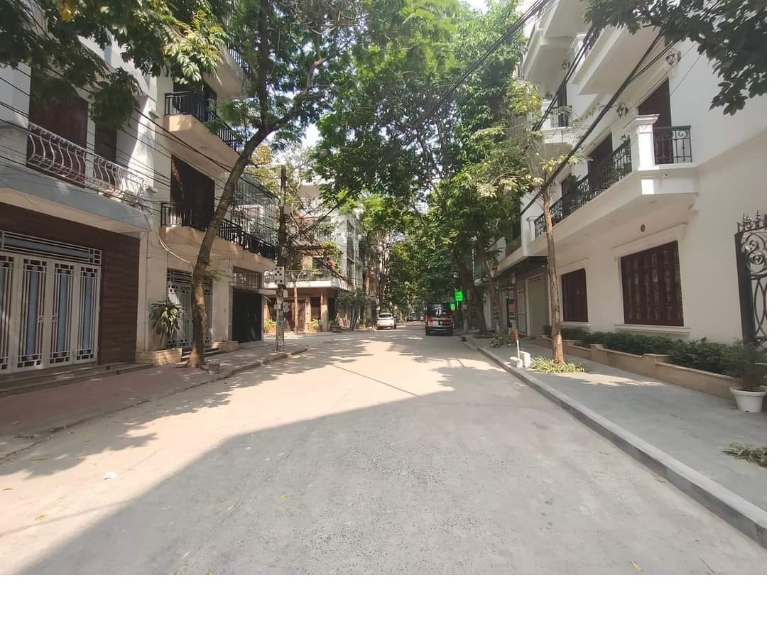 Bán lô đất Lai Xá Hoài Đức giáp ĐH Thành Đô 60m chỉ 5.4 tỷ.