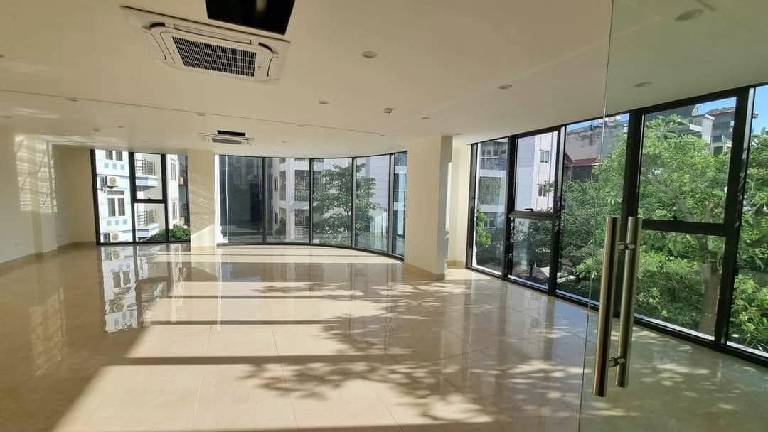 Tòa VP mặt phố Trần Quang Diệu, 107m2, 10 tầng 2 hầm, mặt tiền 7.6m, 71.7 tỷ