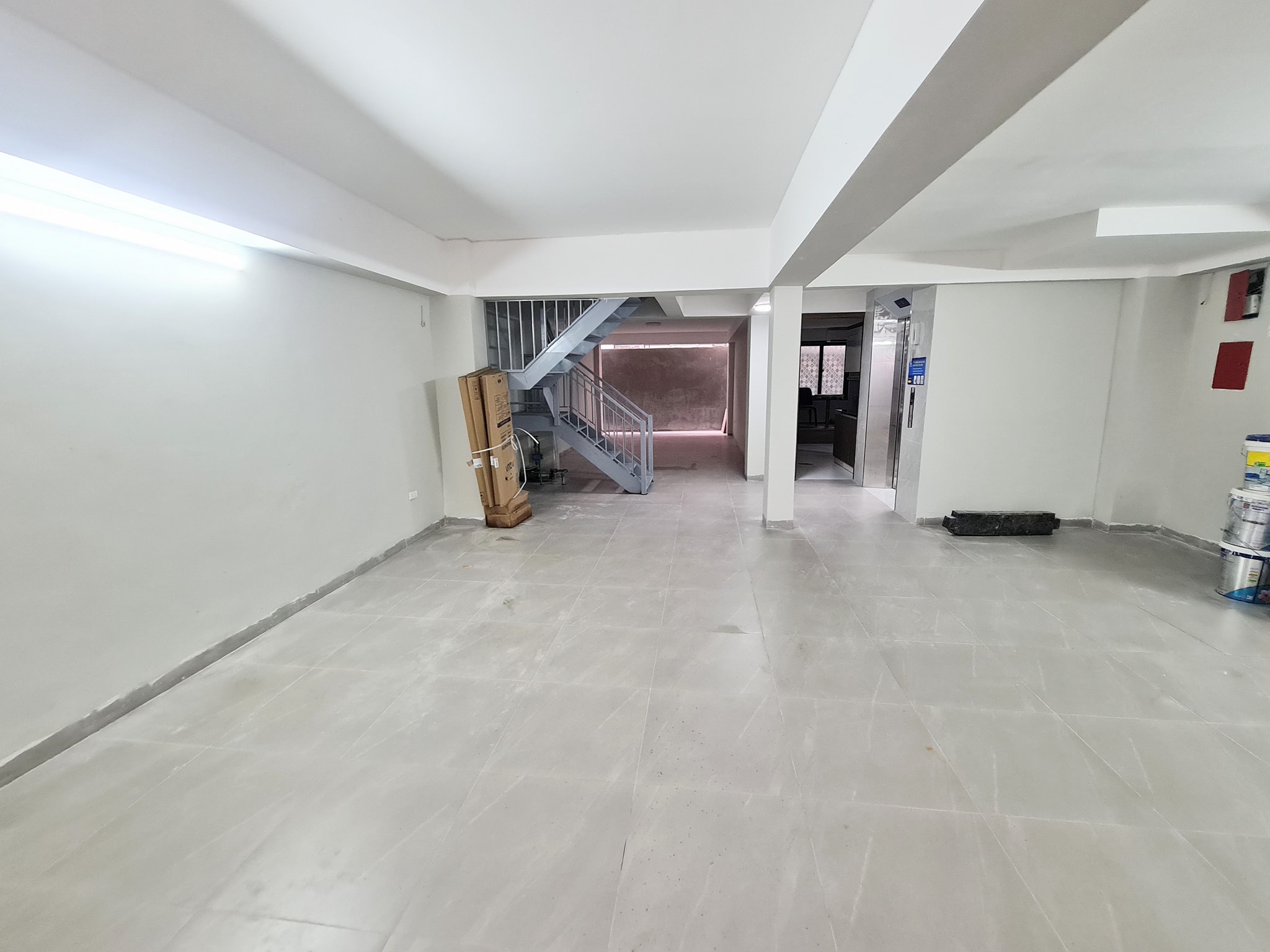 Bán CHDV phố Minh Khai, 91m2x 6 tầng , 21 phòng , giá 13 tỷ 200