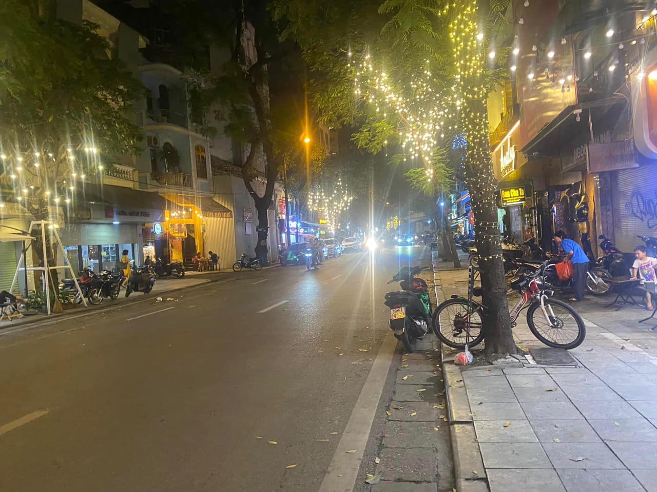 Phố Nguyễn Hữu Huân 55M2 Mặt Tiền 3M 5 Tầng 37 Tỷ - 1 Sổ Giao Dịch Luôn