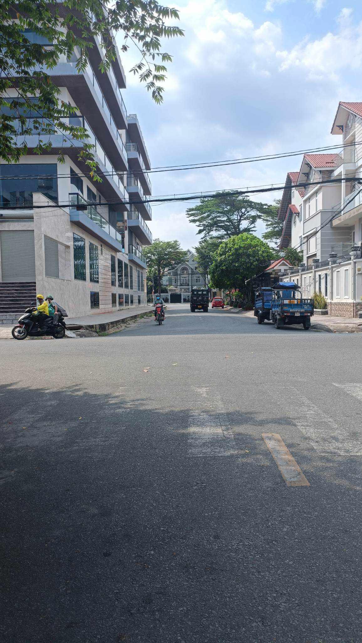 Bán nhà đường Thoại Ngọc Hầu Tân Phú 64m2 3 Tầng BTCT Giá 8,6 tỷ